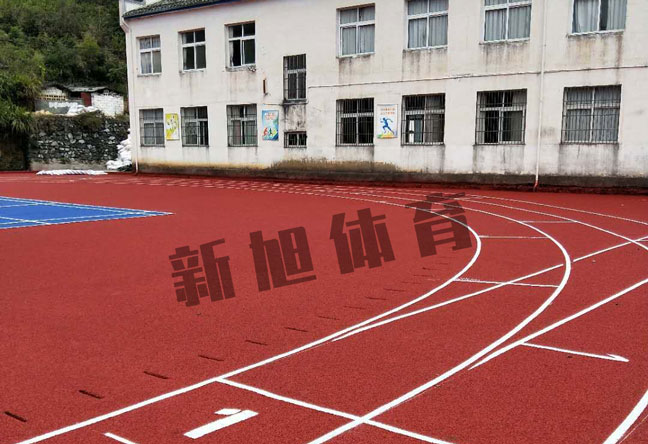 塑膠跑道項(xiàng)目建設(shè)施工厚度規(guī)范